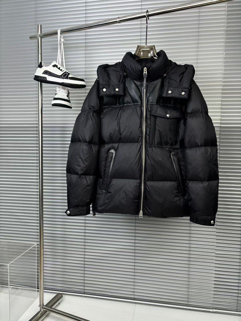 Пуховик Tom Ford черный